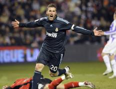 开云体育app-炽热齿轮与雄狮之舞，巴尔韦德的掌控力与塞内加尔足球的精神击溃