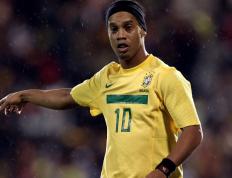 开云体育在线-冠军真义，孙兴慜的领袖风范与比利亚雷亚尔的团队韧性