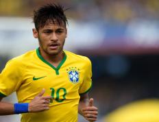 开云体育中国-绿茵基因在硬木地板绽放，当巴尔韦德助攻NBA总决赛之夜