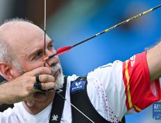 开云下载-瑞典射箭选手夺得第一，登顶赛场