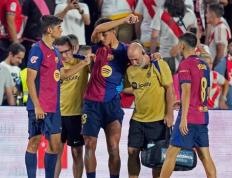 开云平台-巴塞罗那球员受伤出局，球队面临挑战