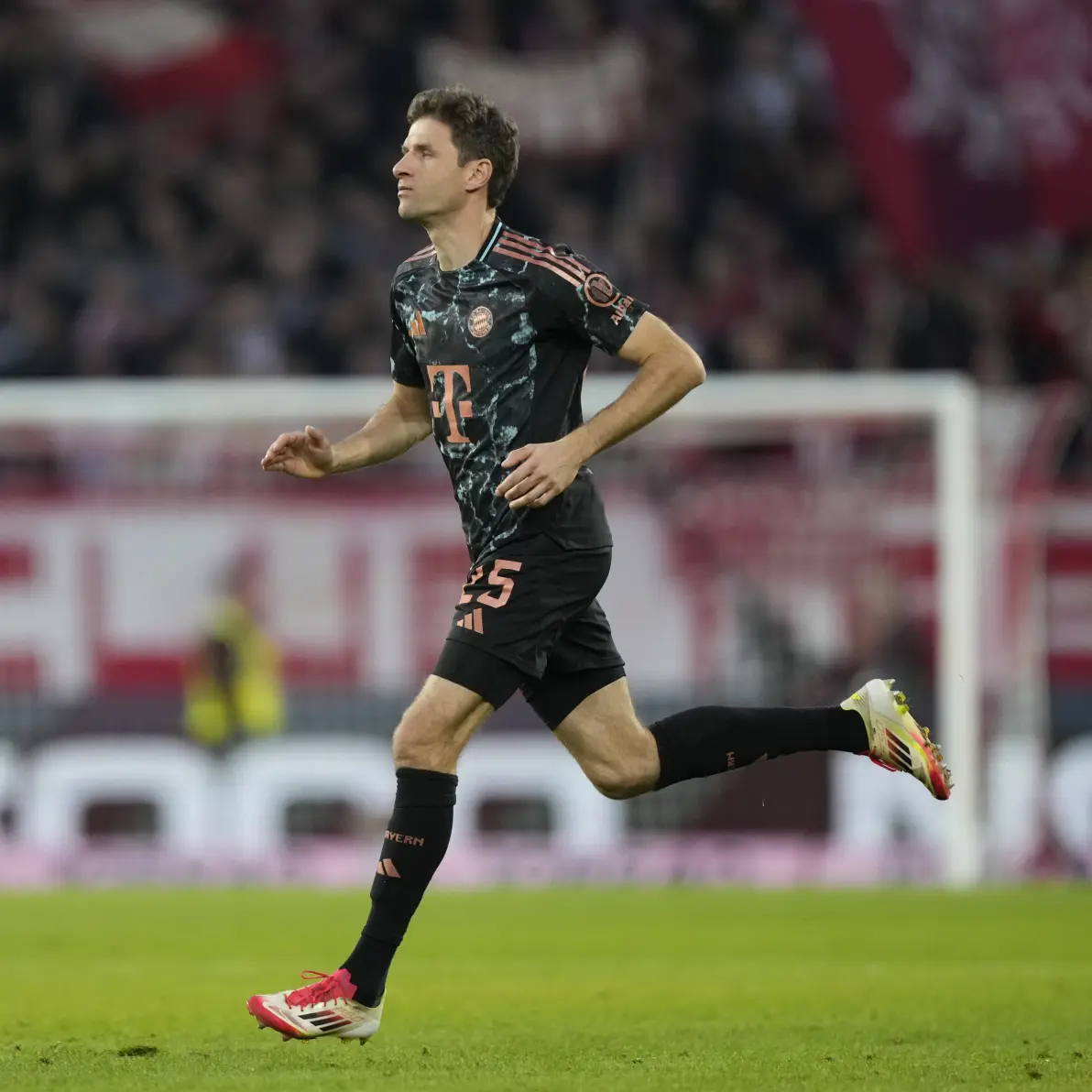 开云官方app入口-弗赖堡队员入选国家队，助攻欧洲比赛