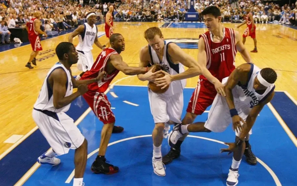 开云体育官网-小牛队主场溃败,遭遇连败困境