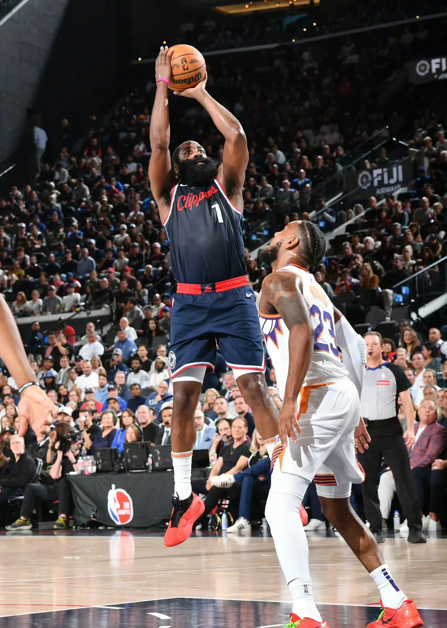 开云体育-火箭遭遇连败，哈登状态低