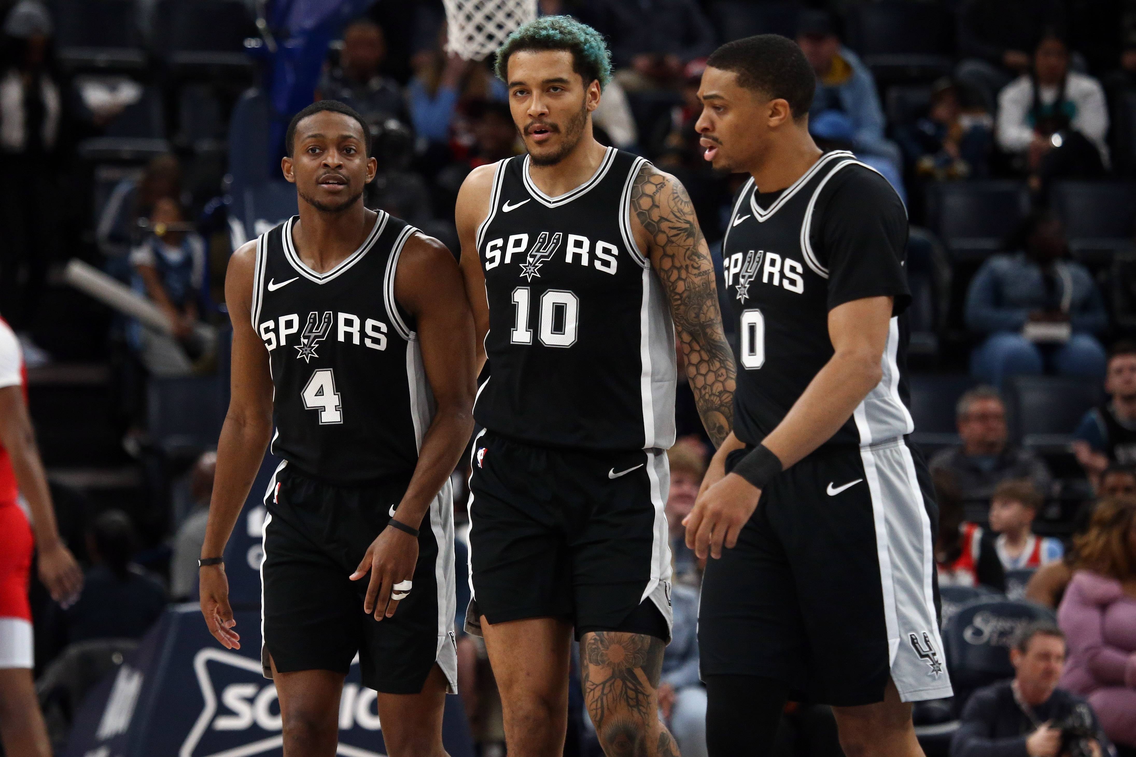 开云体育入口-新疆队险胜马刺，福克斯高光表现的简单介绍