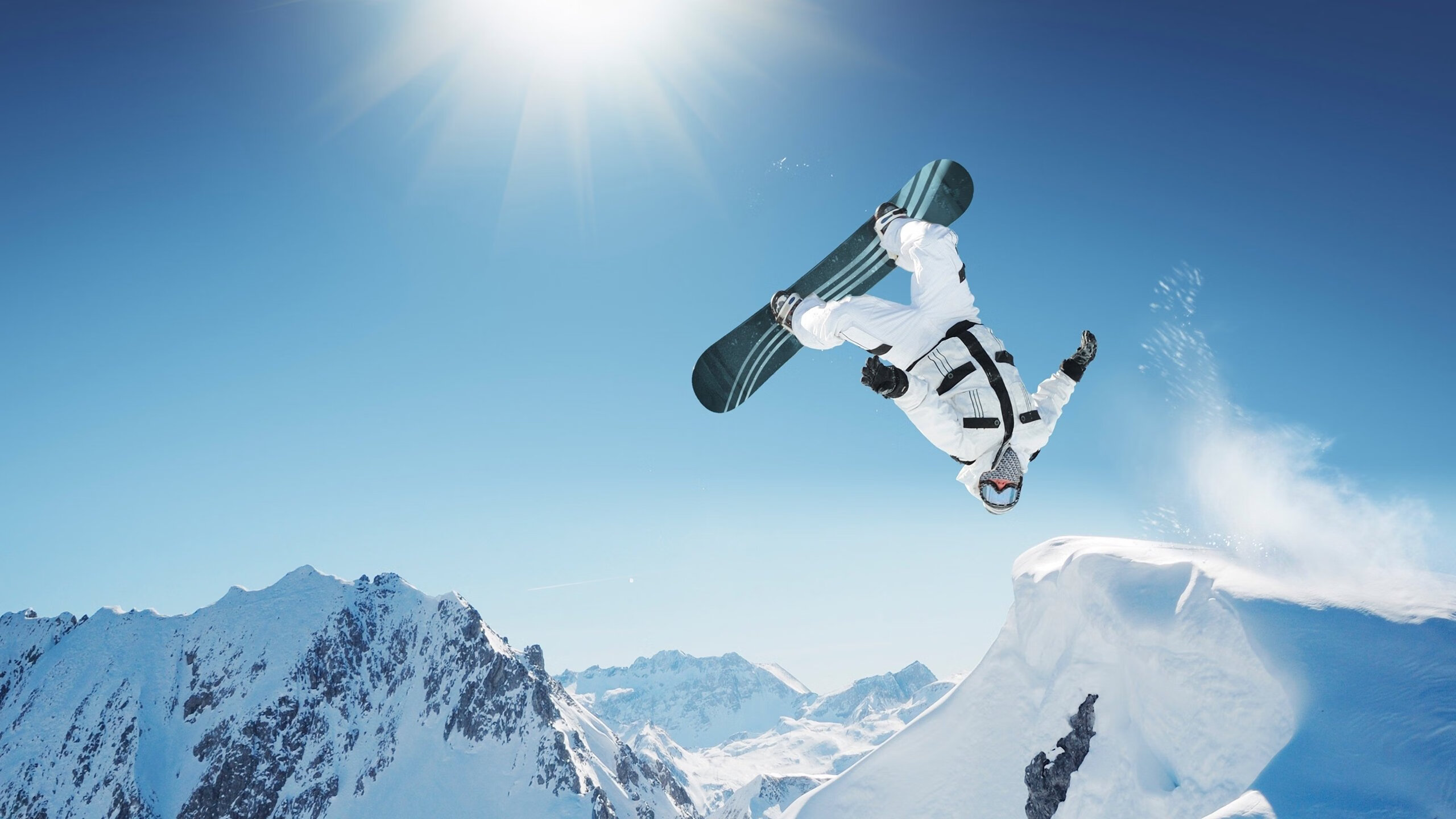 开云体育官网-冰火交响曲，当拉沃尔杯的硝烟点燃ATP总决赛的荣光